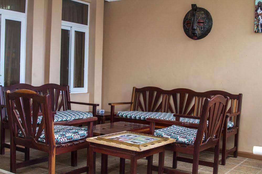 Alma House Hotel Akkra Exterior foto